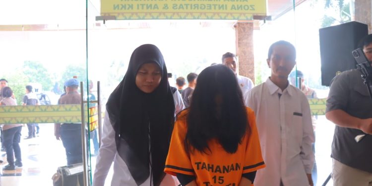 Kuras ATM Hingga Puluhan Juta, Wanita 29 Tahun Ditangkap