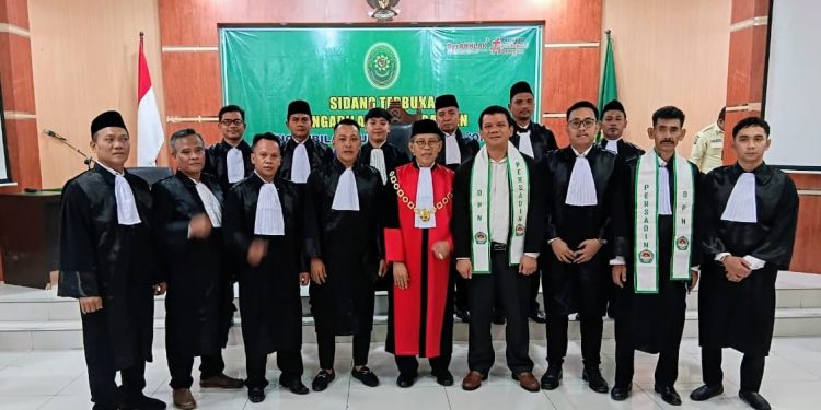 13 Advokat PERSADIN Angkatan XIII di Sumpah di PT Banten