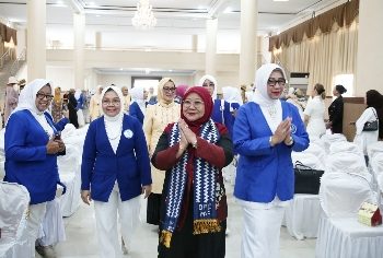 Pj. Ketua TP PKK Ibu Maidawati Samsudin Apresiasi Kontribusi DPD Iwapi