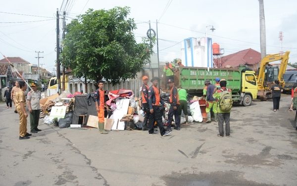 Pemkot Tangani Banjir Tanjung Senang, Warga Apresiasi Langkah Bunda Eva