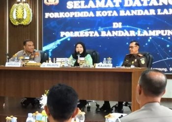 Walikota Hj. Eva Dwiana Serta Kejari Helmi, SH., MH. Silaturahmi ke Polresta Bandar Lampung