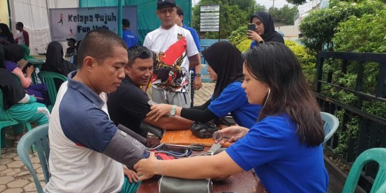 Mahasiswa KKN Unila Gelar Fun Walk Sosial Edukatif