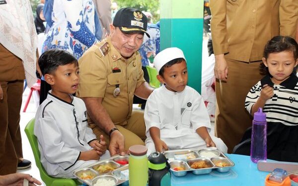 Wakil Bupati Lampung Selatan Launching MBG di Kecamatan Tanjung Bintang
