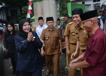 Walikota Hj, Eva Dwiana Mengawali Safari Ramadhan 1446 H di Masjid At Tajriyah