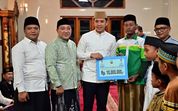 Safari Ramadan, Egi-Syaiful Salat Tarawih Masjid Baiturrahman Bakauheni