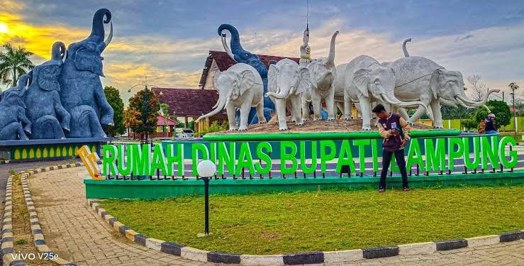 Kasus Dugaan Tipikor Rumah Dinas Bupati Lamtim Juga ‘Digantung’ Kejati