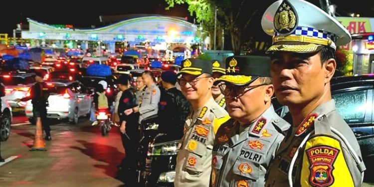 Puncak Arus Balik, Dermaga Wika Beton Bakauheni Diaktifkan Atasi Antrean Pemudik 1,3 Km