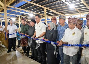 Bupati Egi Grand Opening Objek Wisata Senaya Beach di Kalianda