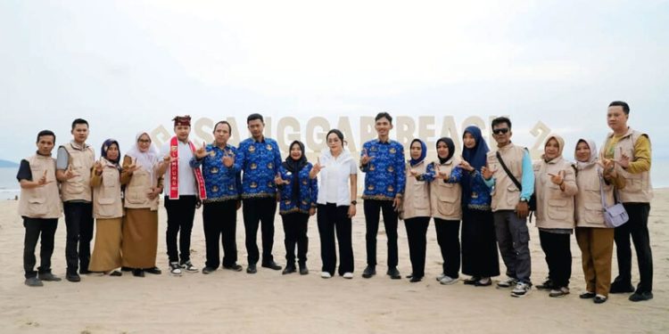 Kunjungi Dua Destinasi Wisata Lamsel, Zita Anjani: Pantai Lampung Selatan Selalu Bikin Takjub