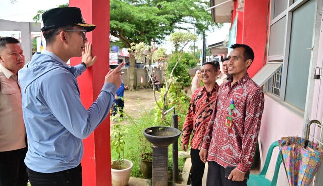 Sidak ke UPTD Puskesmas Hajimena, Bupati Egi Kecewa Banyak Pegawai Sudah Pulang Kantor