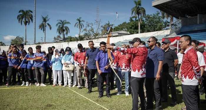 Dorong Mental Juara, Gubernur Mirza Buka Piala Panahan Pelajar dan Umum 2025