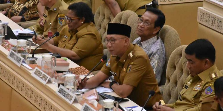 Gubernur Mirza Paparkan Tantangan Fiskal dan Upaya Peningkatan PAD Lampung dalam Raker dan RDP dengan Komisi II DPR RI dan Jajaran Kemendagri