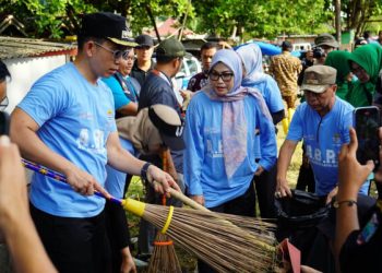 Wujudkan Lingkungan ABRI dan BKW, Bupati Egi Lauching Gerakan Gotong Royong di Dermaga BOM