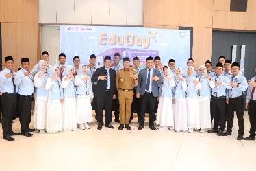 Gubernur Lampung Tekankan Peran Krusial Pesantren dalam Pembangunan SDM di Edu-Day JPPPM