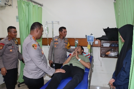 10 Polisi Terluka Saat Amankan Aksi Petani Singkong di Kantor Pemprov Lampung