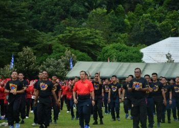 Danbrigif 4 Mar/BS Laksanakan Olahraga Bersama Prajurit “Ajabra” Dalam Rangka Hut Ke – 22 di Yonif 7 Mar