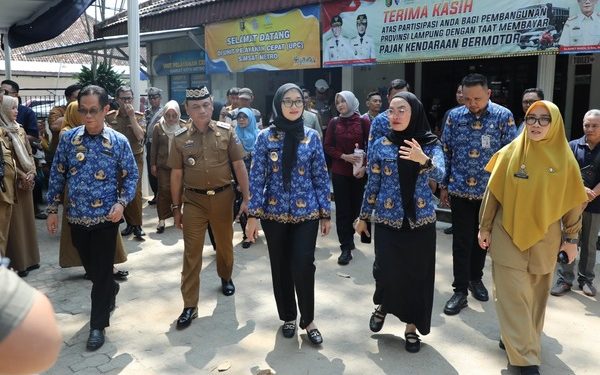 Wagub Jihan Nurlela Tinjau Pelaksanaan Pemutihan Pajak Kendaraan Bermotor dan BBNKB Tahun 2025 di Samsat Metro dan Lampung Timur