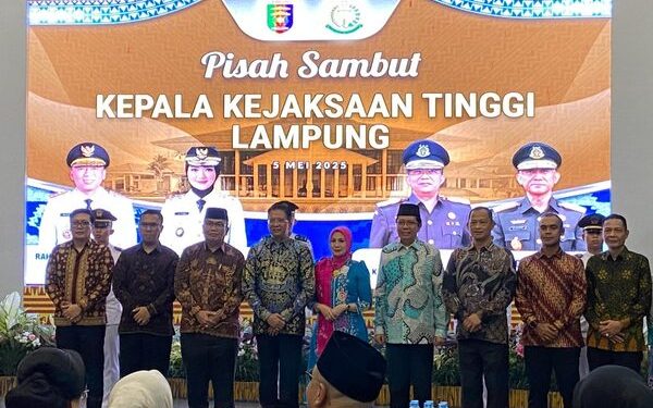 Wakil Rektor Unila Hadiri Pisah Sambut Kajati Lampung