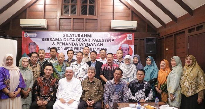 MoU Bersejarah! Kampus di Lampung Buka Pintu untuk Pejuang Muda Palestina Enyam Pendidikan