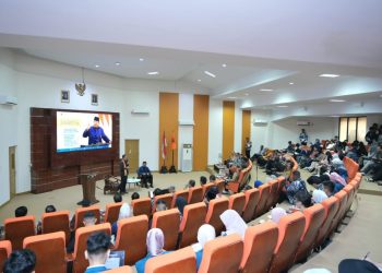 Kolaborasi FISIP dan P2MI Hadirkan Kuliah Umum dan Penandatanganan MoU