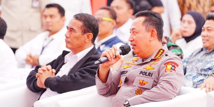 Kapolri-Mentan Tinjau Gudang Bulog Tanete, Cek Kesiapan Tampung dan Jaga Kualitas Pangan