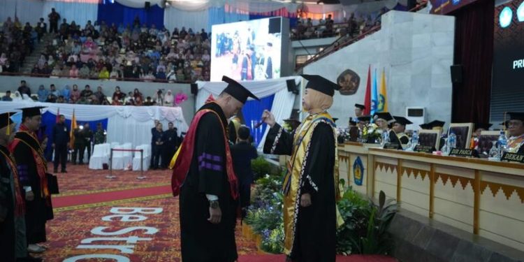 Kisah Inspiratif Riyadh Firdaus Raih Lulusan Terbaik I Magister Unila