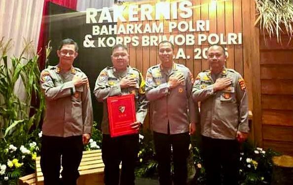 Bhabinkamtibmas Polres Pringsewu Terima Penghargaan di Rakernis Baharkam Polri 2025