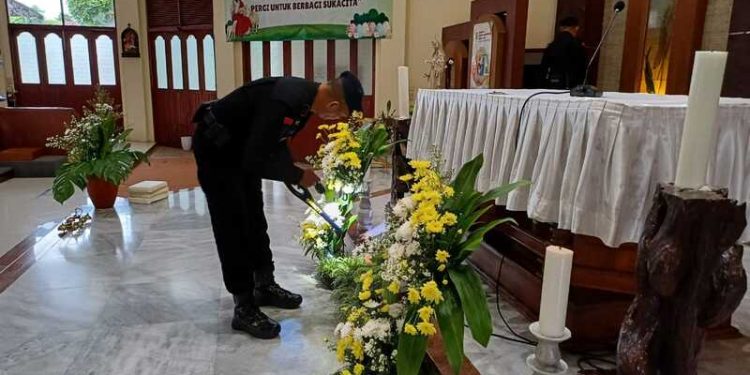 Polda Lampung Pastikan Perayaan Kenaikan Isa Almasih Berjalan Lancar dan Hikmat