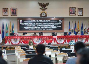 Rapat Paripurna Tingkat Il: Perkuat Komitmen dan Tindak Lanjut Rekomendasi untuk Tata Kelola Keuangan yang Lebih Baik