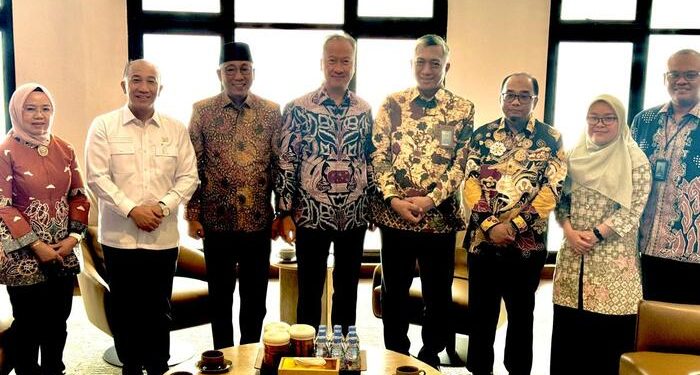 Bahas Hilirisasi Komoditas Unggulan, Gubernur Mirza Temui Menperin Agus Gumiwang