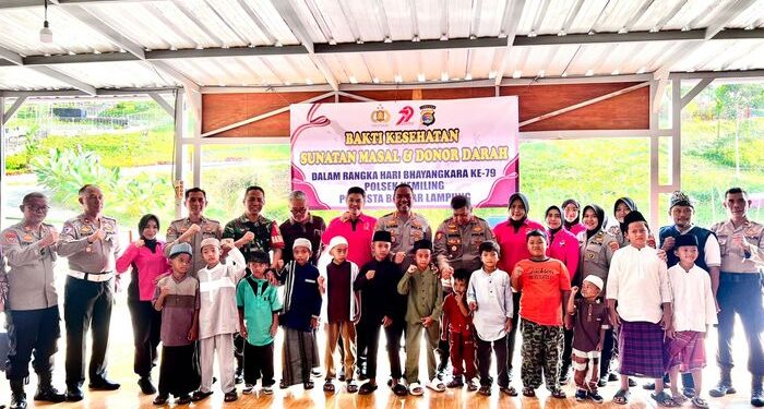 Anggota Koramil 410-02/TBS, Turut Berpartisipasi Kegiatan Sunatan Massal dan Donor Darah