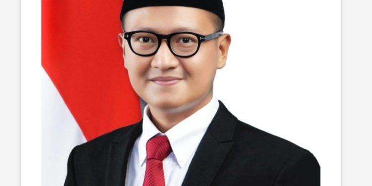 Ketua DPRD Lampung, Ahmad Giri Akbar Dukung Penghapusan Uang Komite
