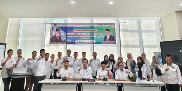 Respons Berbagai Perkembangan, LPM Gelar FGD Evaluasi dan Pemutakhiran Statuta UIN RIL