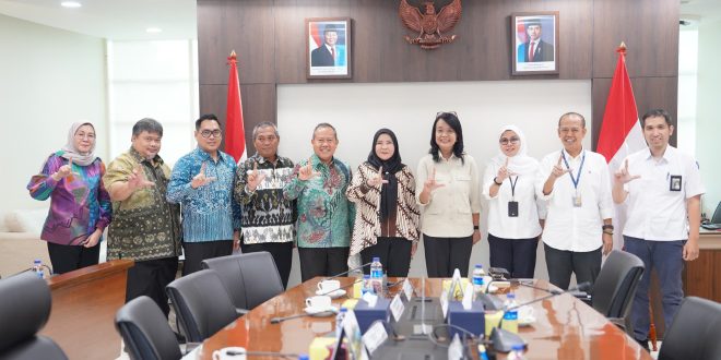 Walikota Eva Dwiana Audiensi Dengan Wamen PU Bahas Penanganan Banjir & Infrastruktur Jalan