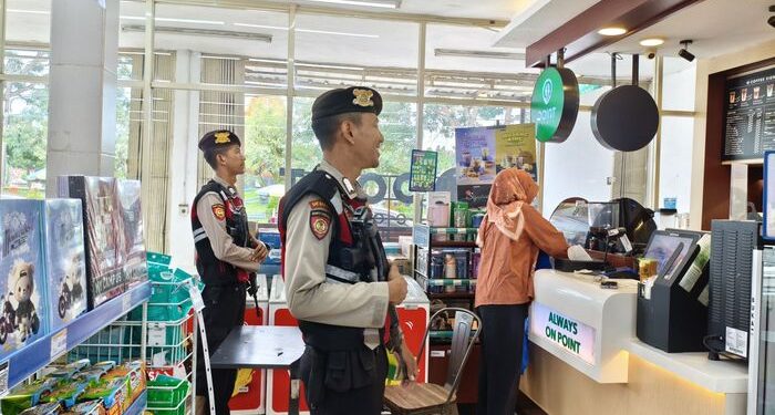 Patroli Dialogis Sat Samapta Polres Lampung Tengah Ciptakan Rasa Aman Bagi Masyarakat