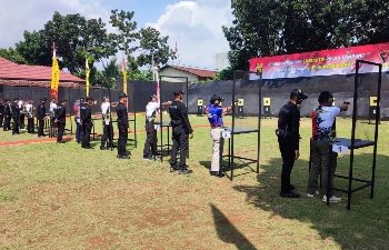 Polda Lampung Sukses Gelar Lomba Menembak Hari Bhayangkara