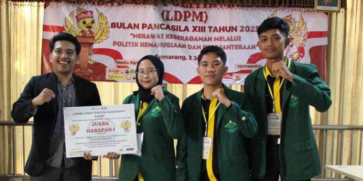 Mahasiswa UIN Lampung Raih Prestasi Nasional di Ajang Esai dan Debat Politik