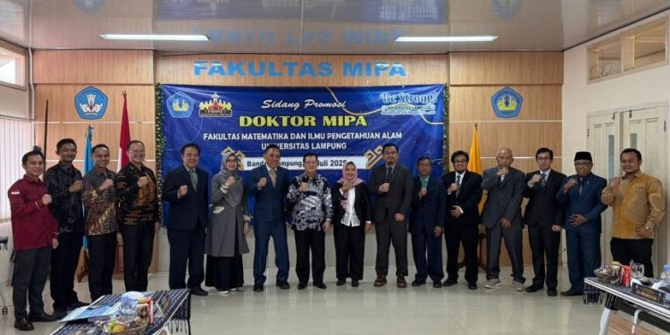 Unila Kembali Luluskan Doktor Baru