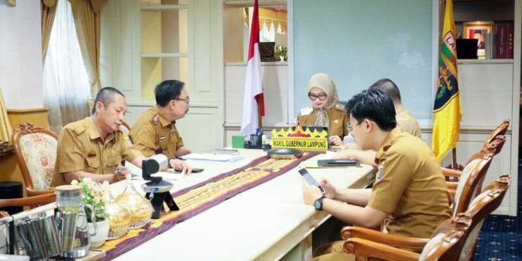 Pemprov Lampung Ikuti Rapat Persiapan Peluncuran Koperasi Desa/Kelurahan Merah Putih secara Virtual yang Dipimpin Menko Bidang Pangan Zulkifli Hasan 