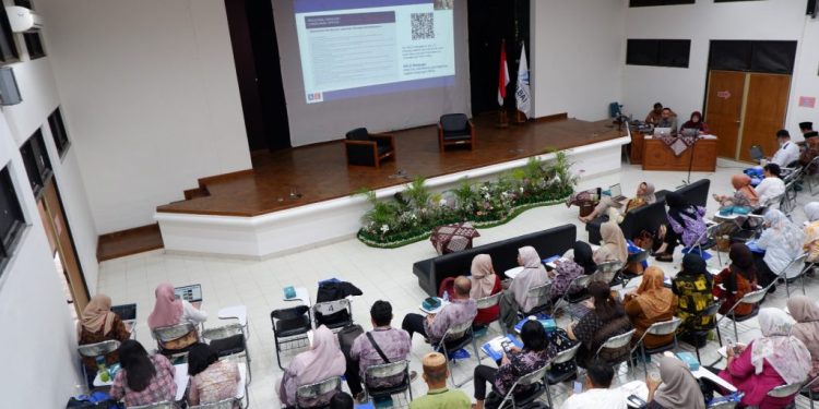UPA Bahasa Ikuti Workshop Nasional FILBA I Yogyakarta