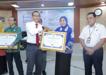 Unila Raih Penghargaan UAPPA-W Terbaik I Kategori Kecil dari Kanwil DJPb Lampung