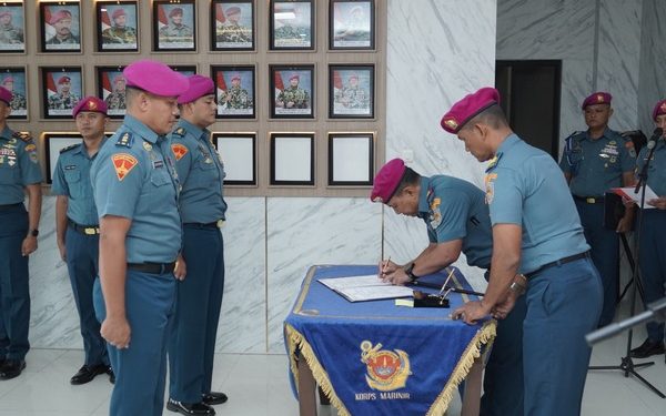 Danbrigif  4 Mar/BS Pimpin Serah Terima Jabatan di Jajarannya 