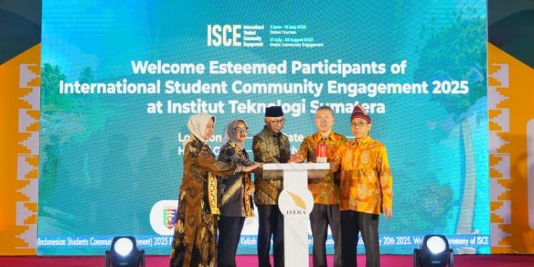 Sambut Mahasiswa KKN Internasional, Gubernur Mirza Ajak Mahasiswa Jadi Motor Penggerak Transformasi