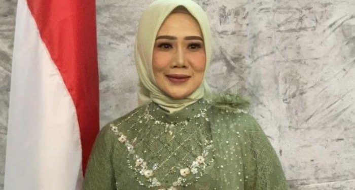 Ada Apa, Yus Bariah Istri Mantan Bupati Lampung Timur Diberhentikan dari Anggota DPRD Lampung ?