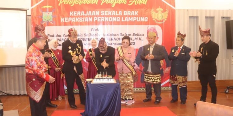 Dandim 0410/KBL, Menghadiri Acara Penyerahan Adok Kerajaan Sekala Brak