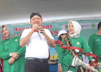 Yus Bariah, Istri Mantan Bupati Lampung Timur Diberhentikan Dari DPRD