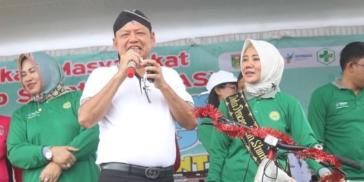 Yus Bariah, Istri Mantan Bupati Lampung Timur Diberhentikan Dari DPRD