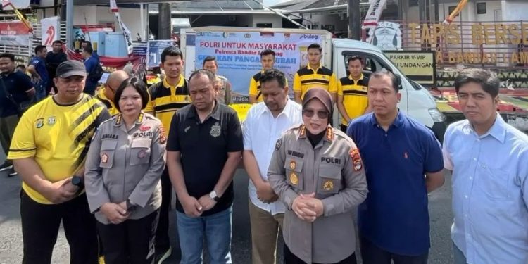 Polda Lampung Bersama Bulog Kanwil Penuhi Kebutuhan Pangan Masyarakat