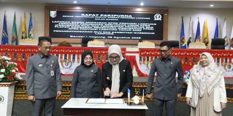DPRD Lampung Gelar Rapat Paripurna Tanda Tangani Perubahan KUA-PPAS TA 2025