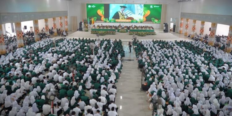 PBAK UIN RIL 2025 Kukuhkan Ribuan Mahasiswa Baru